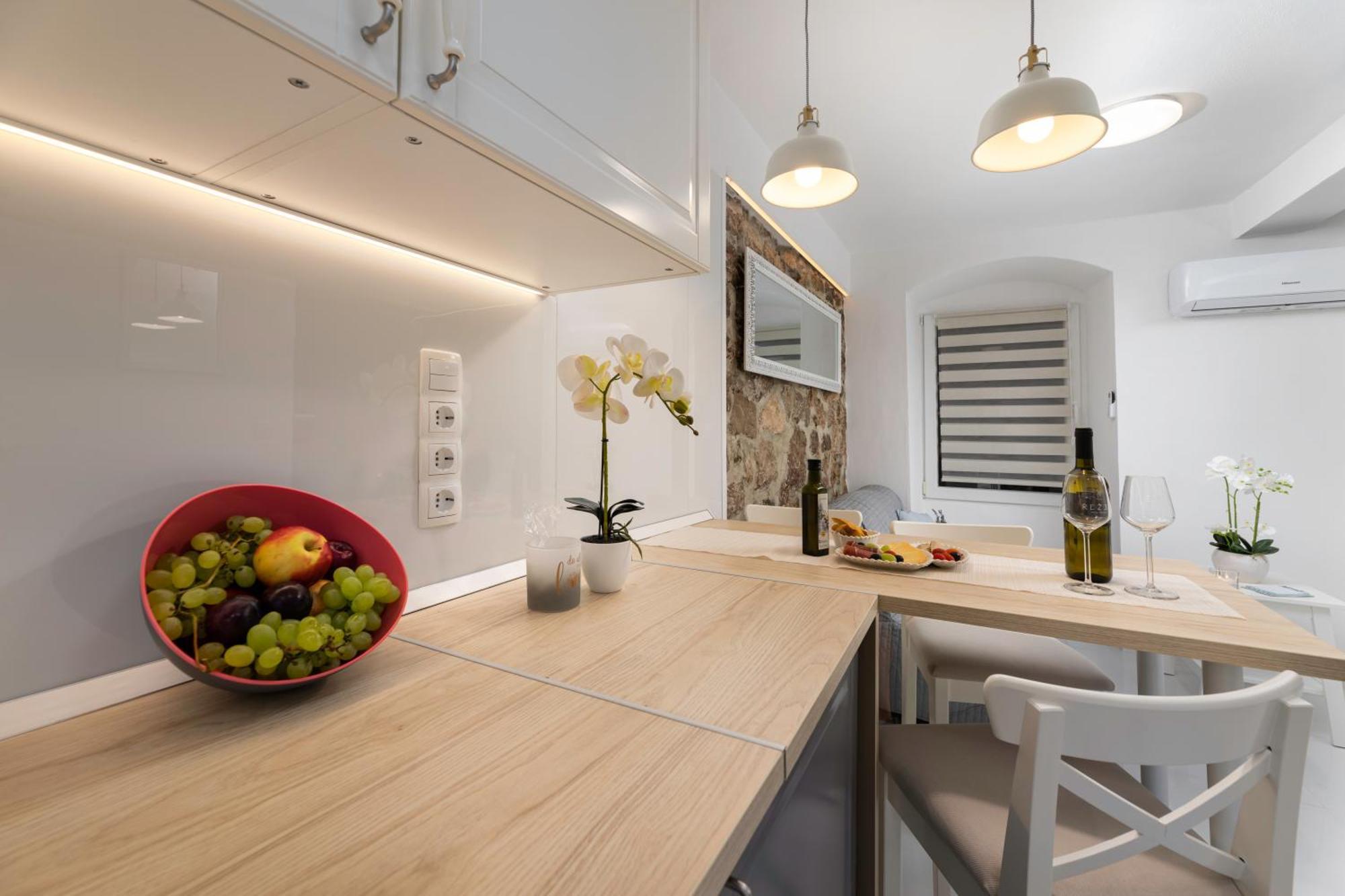 Apartment Gaviota Krk Krk Town Dış mekan fotoğraf